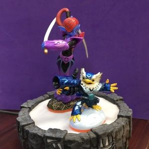 Skylander Giants figures